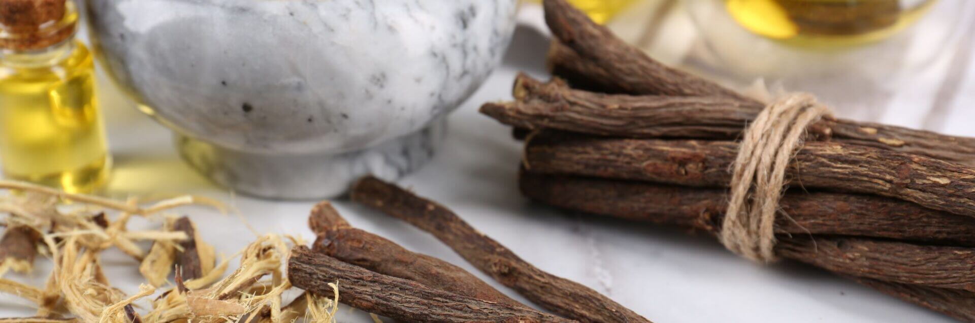Licorice Root Benefits, Licorice root in different forms as the root, a power, and tonic